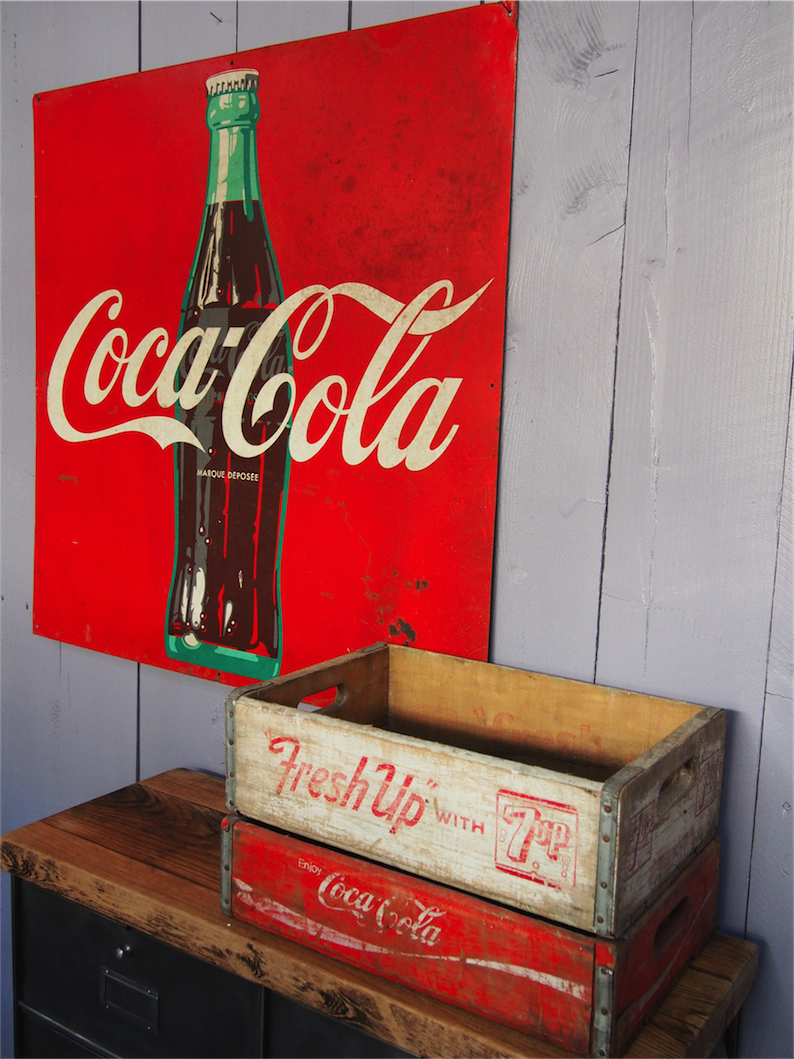 grande plaque publicitaire metal Coca Cola dans son jus – Image 8