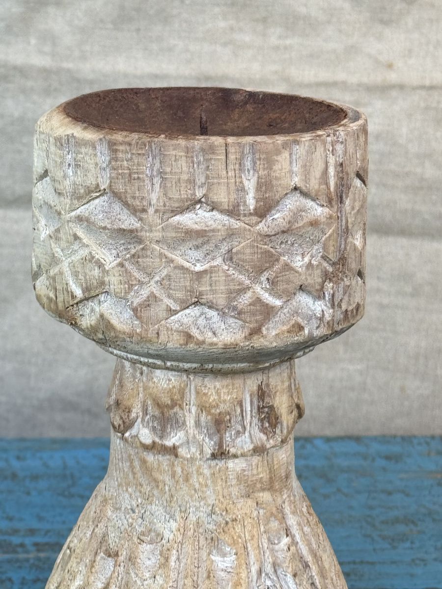 bougeoir en bois sculpté – Image 2