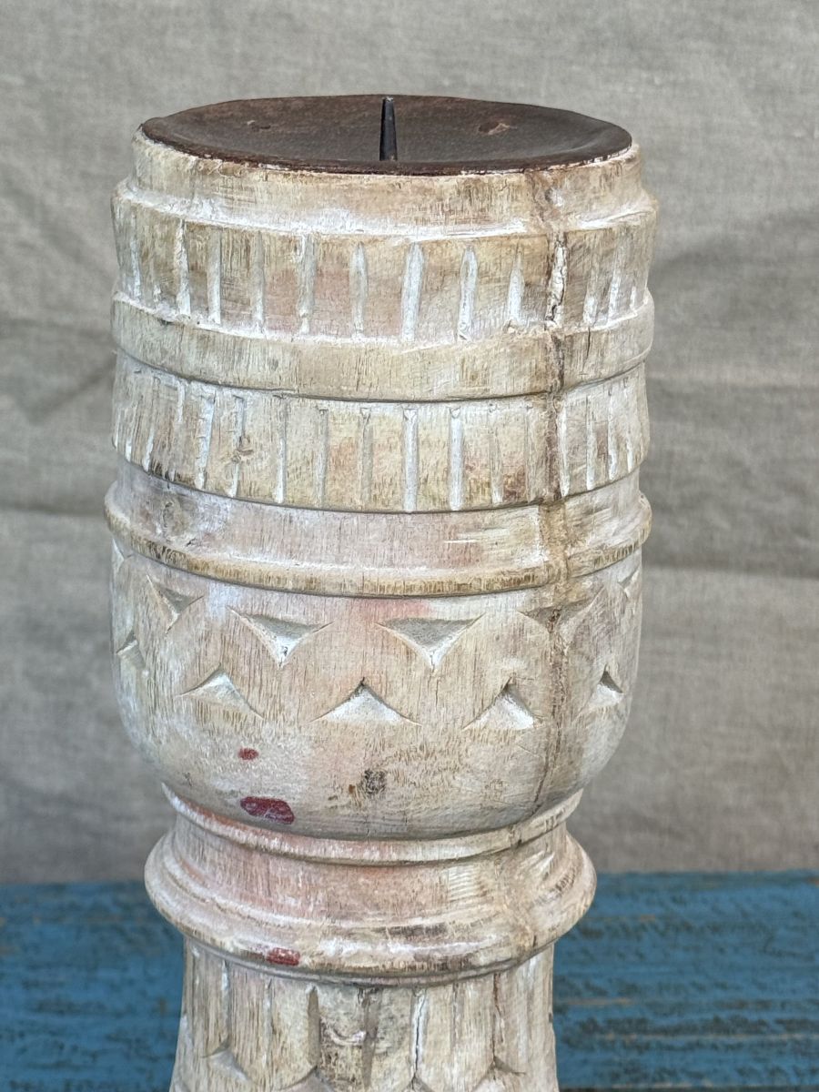 bougeoir en bois sculpté – Image 2