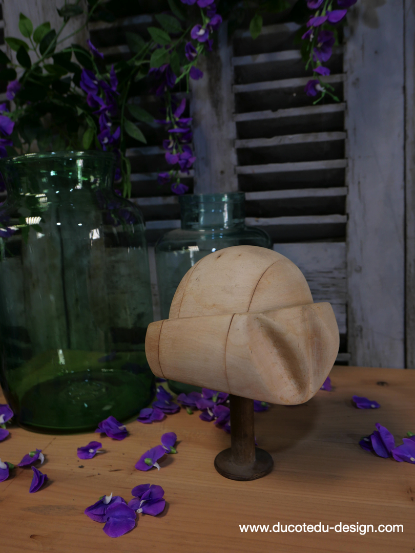 Ancien moule a chapeau en bois , forme de modiste Ref M11 – Image 5