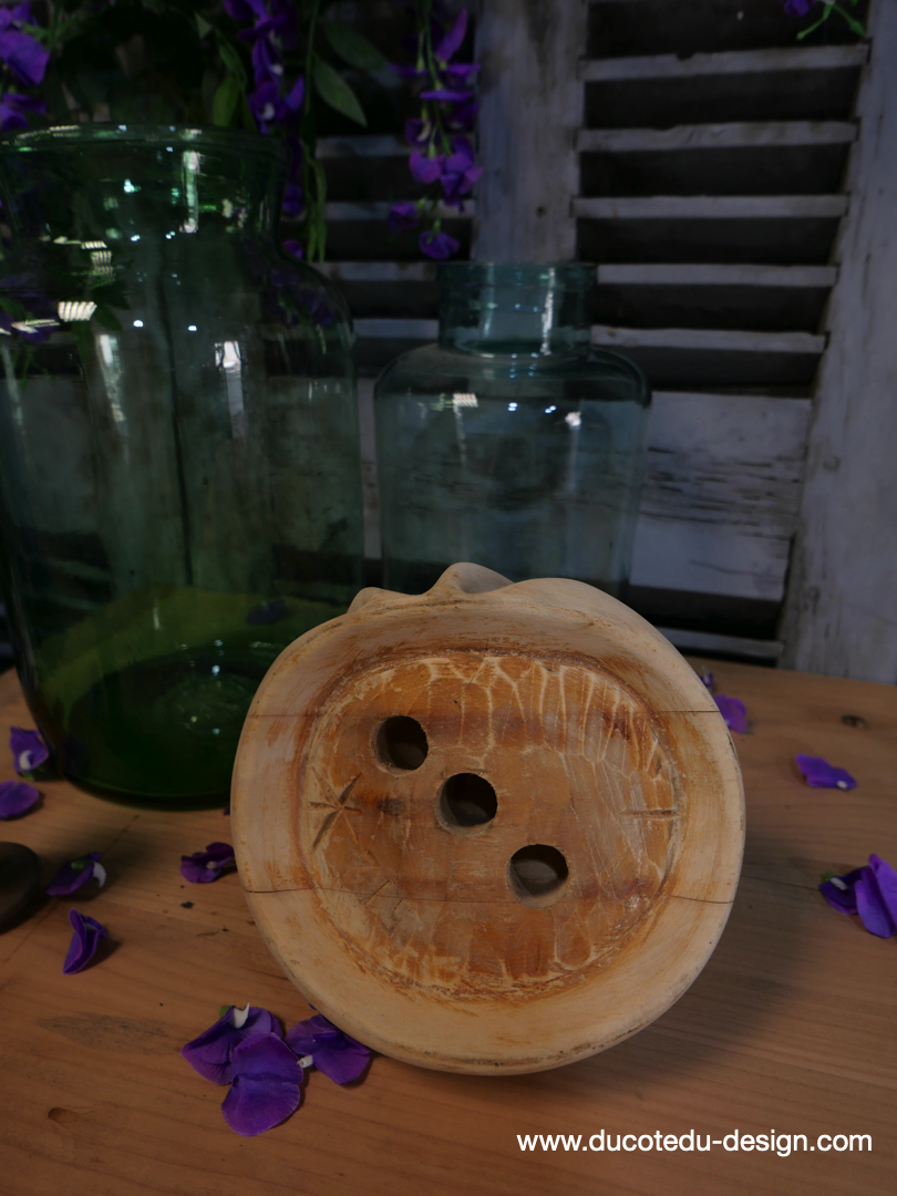 Ancien moule a chapeau en bois , forme de modiste Ref M11 – Image 7