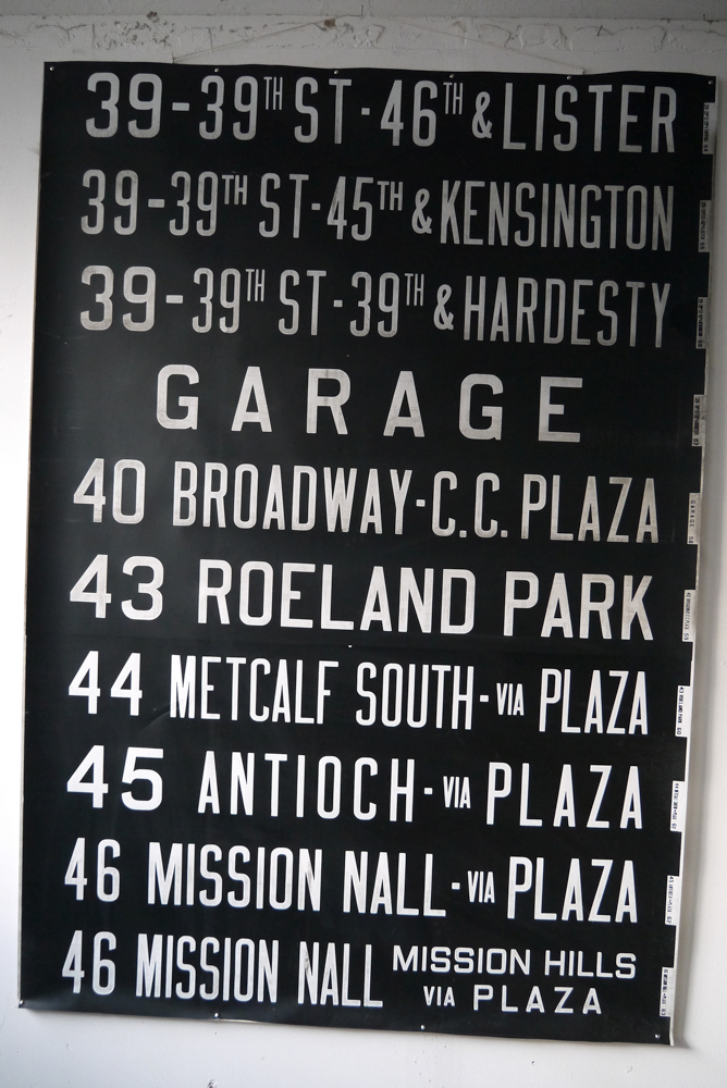 top deco ! tres grand kakemono destination bus USA ligne floride annees 60/70 – Image 3