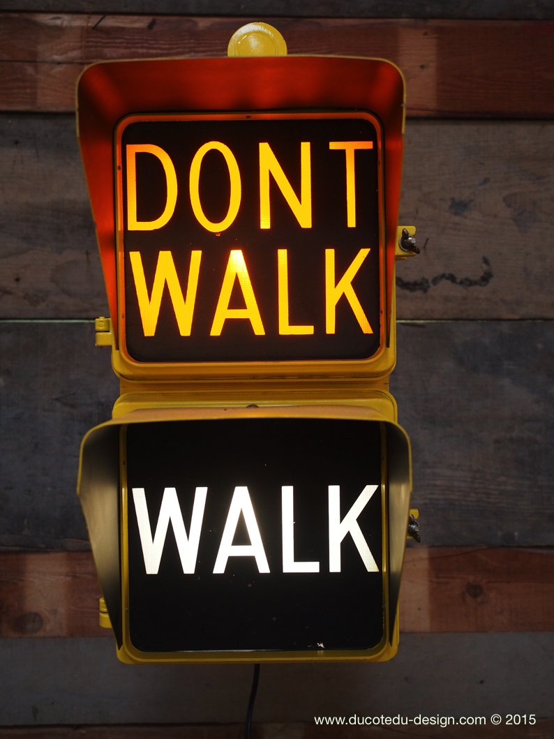 New York feu dont walk americain vintage USA jaune d'origine avec fixations murale – Image 14