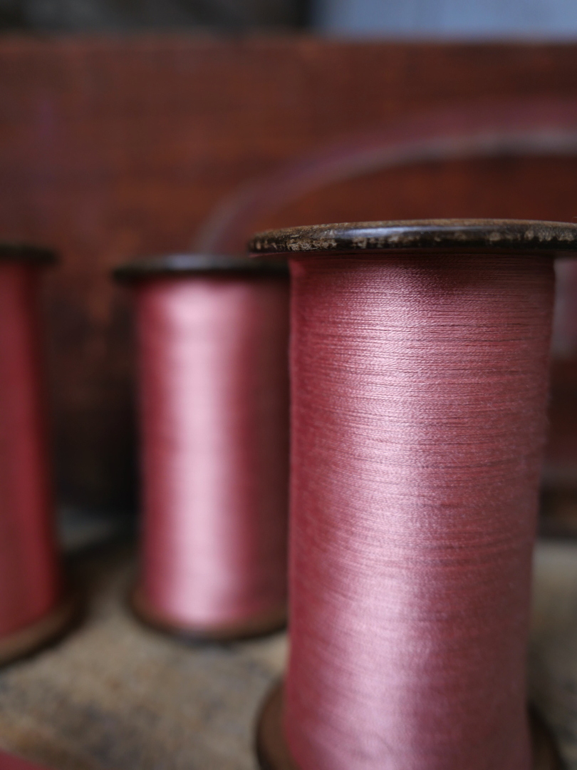 Lot de 4 bobines des anciennes filatures Lyonnaises / rose – Image 5
