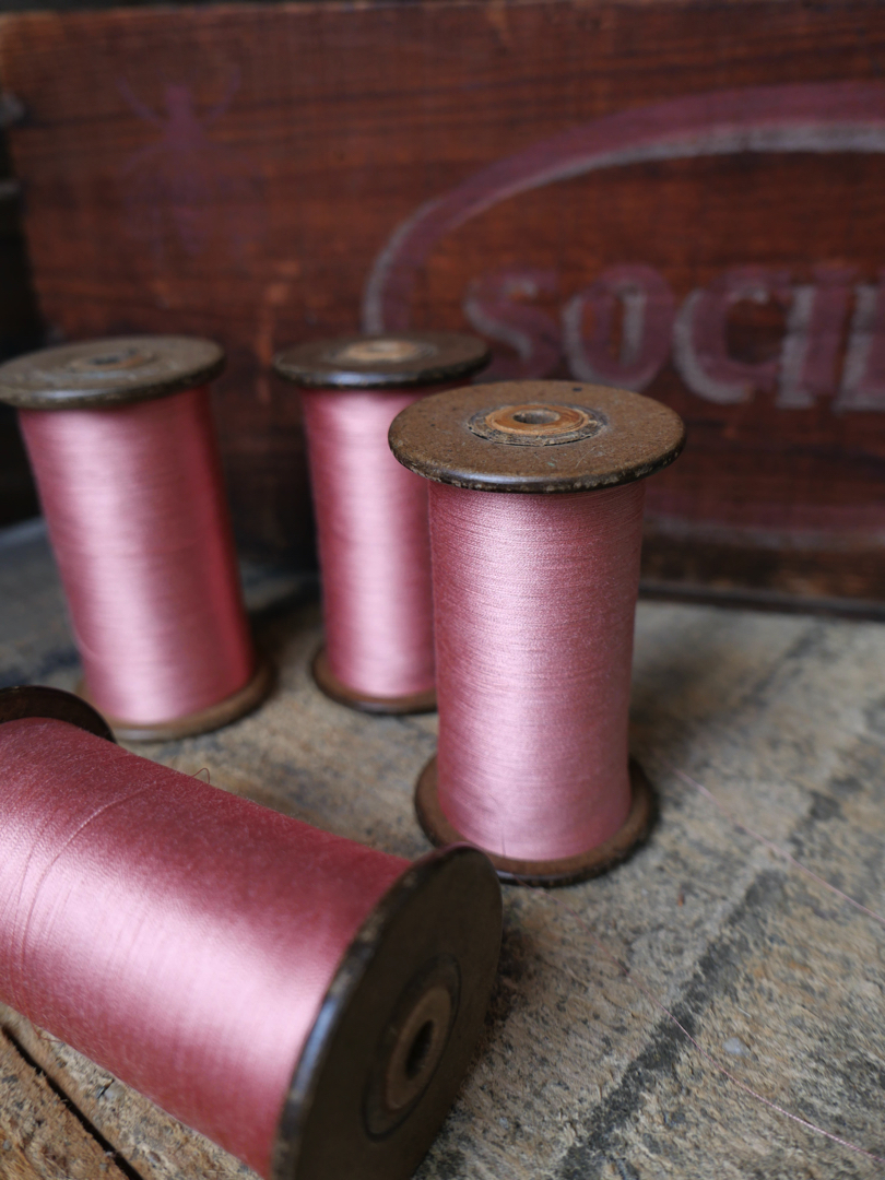 Lot de 4 bobines des anciennes filatures Lyonnaises / rose – Image 6