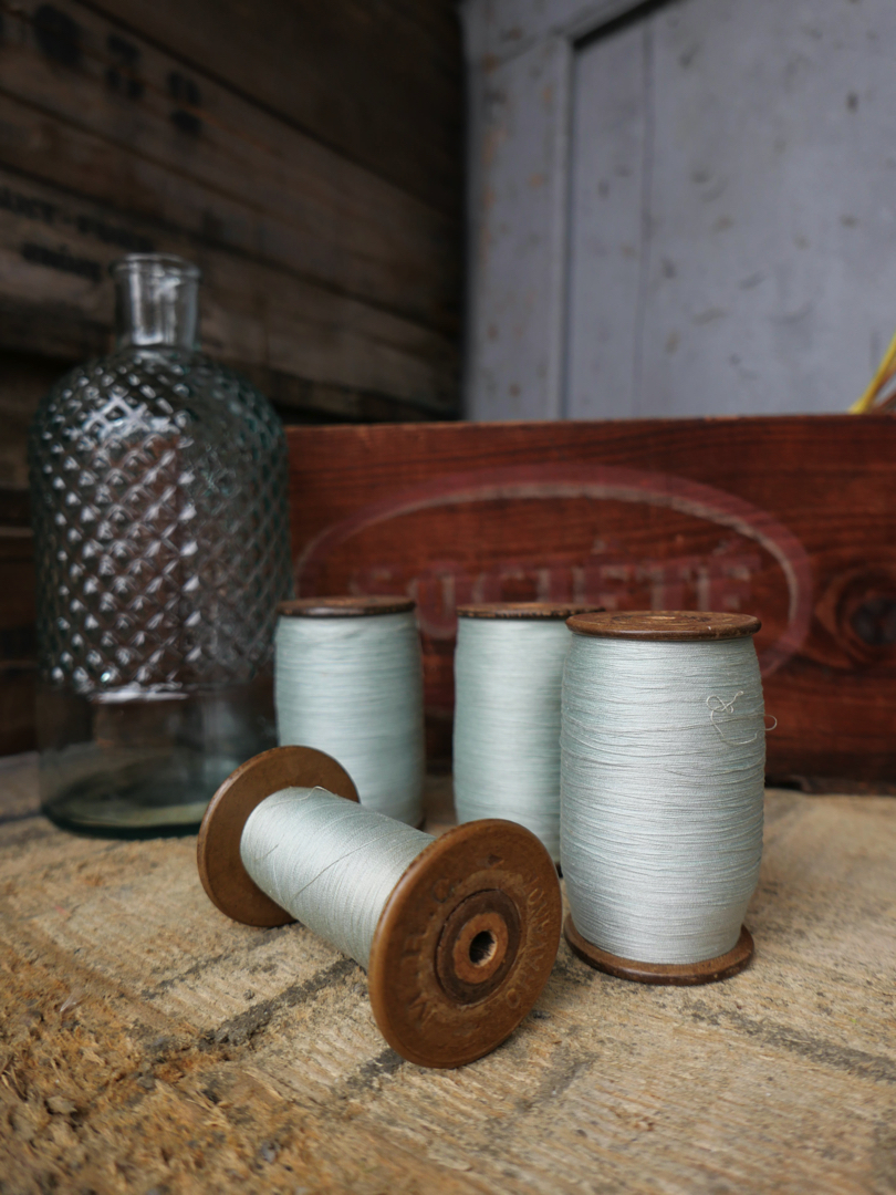 Lot de 4 bobines des anciennes filatures Lyonnaises vert d'eau – Image 2