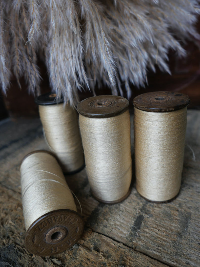 Lot de 4 bobines des anciennes filatures Lyonnaises / coquille d'oeuf – Image 7