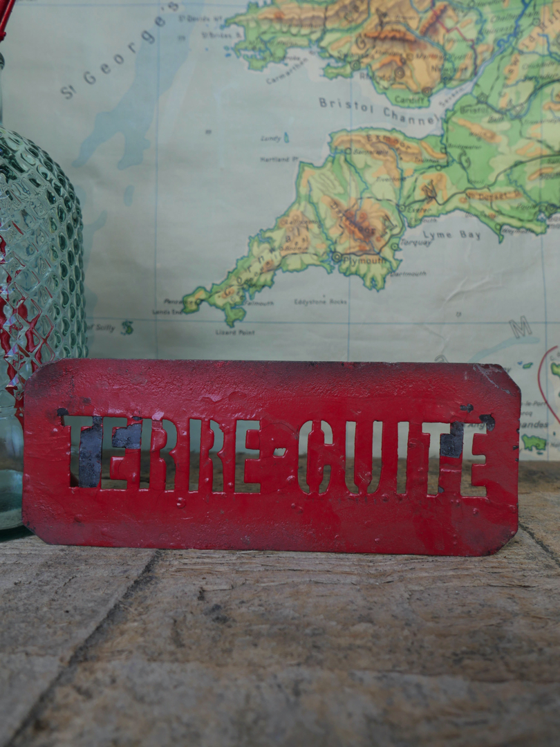 ancien pochoir marquage transport caisse de musee / Terre cuite – Image 3