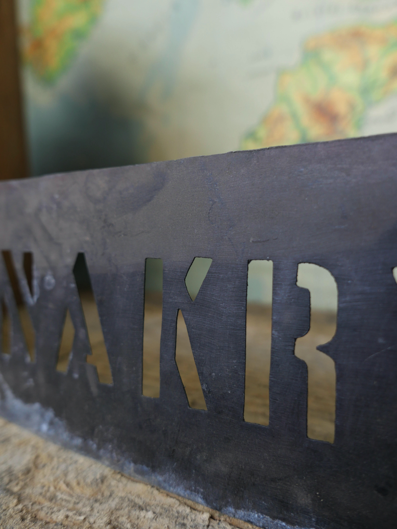 ancien pochoir marquage transport caisse de musee / Conakry – Image 4