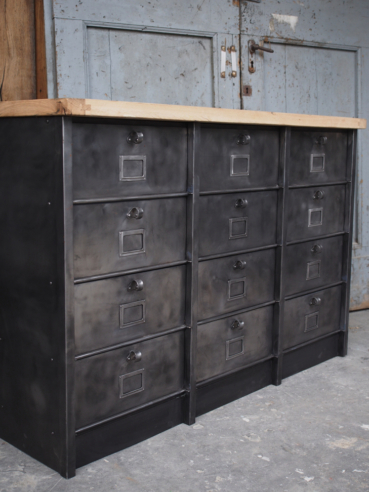 ancien grand meuble 12 casiers industriel strafor plateauchene massif – Image 2