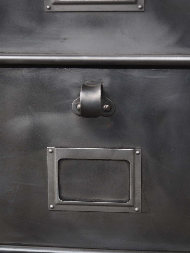 ancien grand meuble 12 casiers industriel strafor plateauchene massif – Image 10