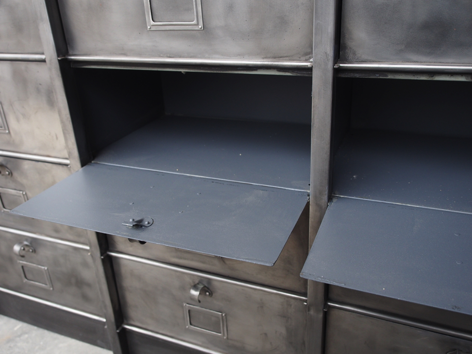 ancien grand meuble 12 casiers industriel strafor plateauchene massif – Image 12