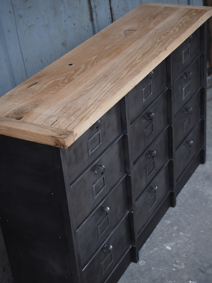 ancien grand meuble 12 casiers industriel strafor plateauchene massif – Image 16