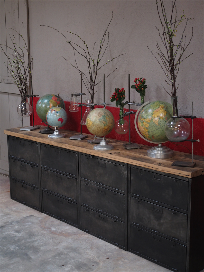 enfilade industrielle 12 compartiments atelier militaire plateau vieux chene massif – Image 3