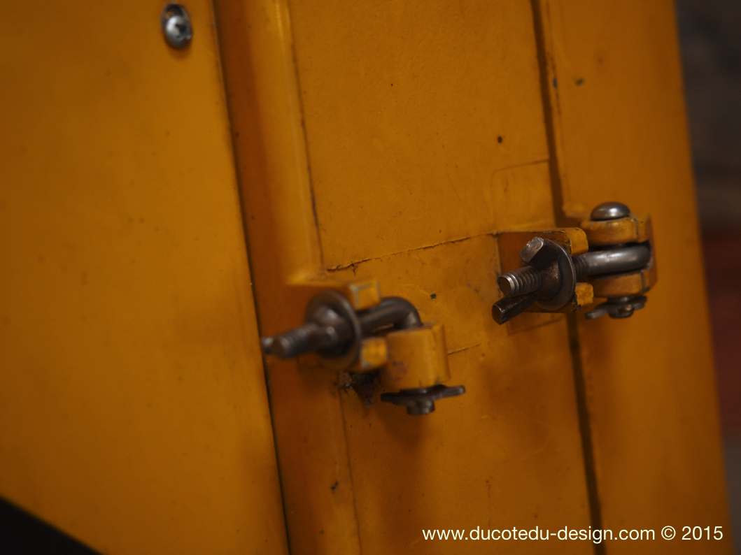 New York feu dont walk americain vintage USA jaune d'origine avec fixations murale – Image 7