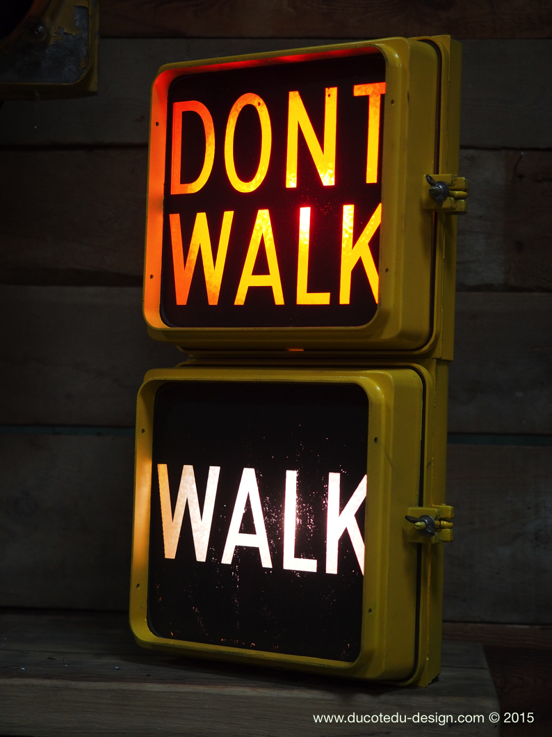 feu dont walk americain vintage USA jaune a poser – Image 11