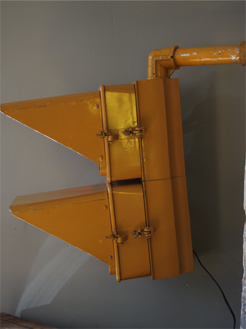 New York feu dont walk americain vintage USA jaune d'origine avec fixations murale – Image 8