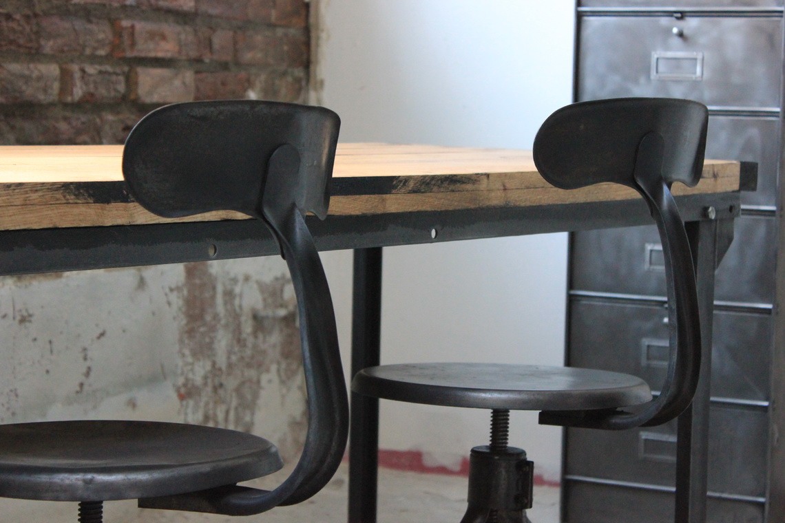 ancienne Chaise basse d atelier industrielle nicolle "" dit queu de baleine "" – Image 14