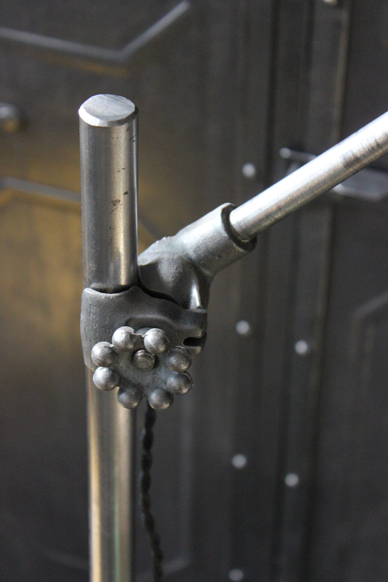 Rare Lampe liseuse O.C. White Industrielle sur pied la lampe de reference a new york dans les loft – Image 26