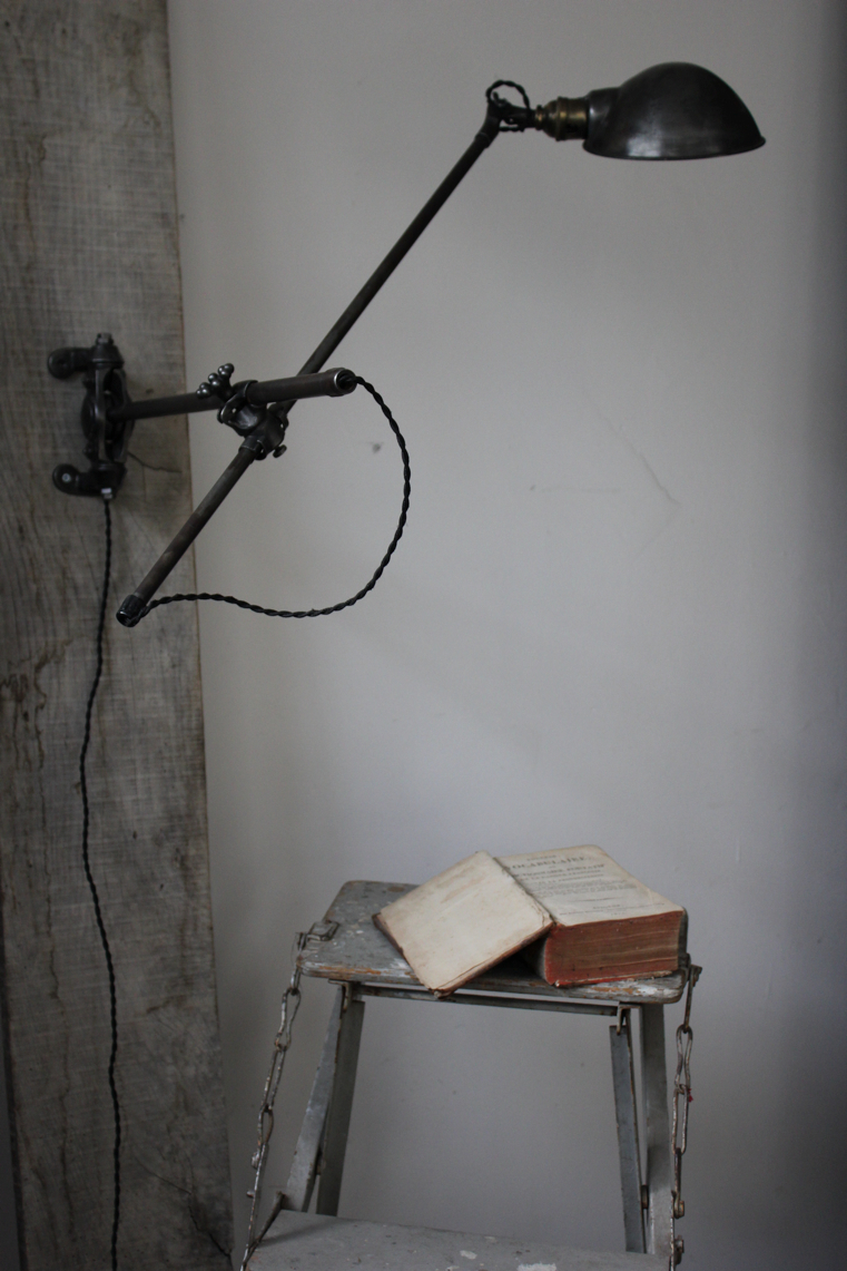 Rare Lampe liseuse O.C. White Industrielle sur pied la lampe de reference a new york dans les loft – Image 22