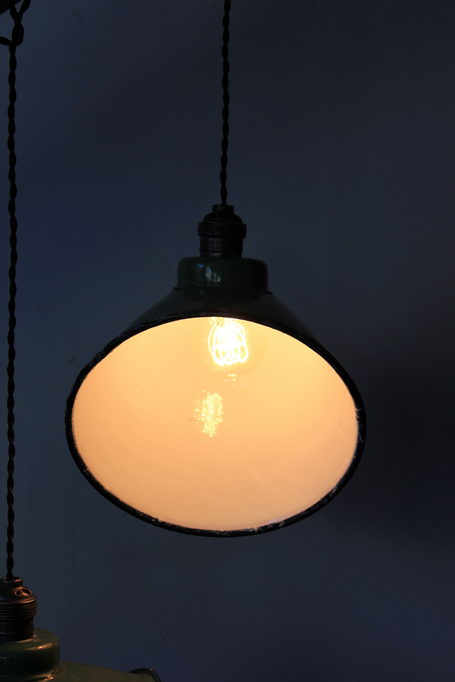 abat jour emaillee lampe industrielle vert bouteille – Image 10