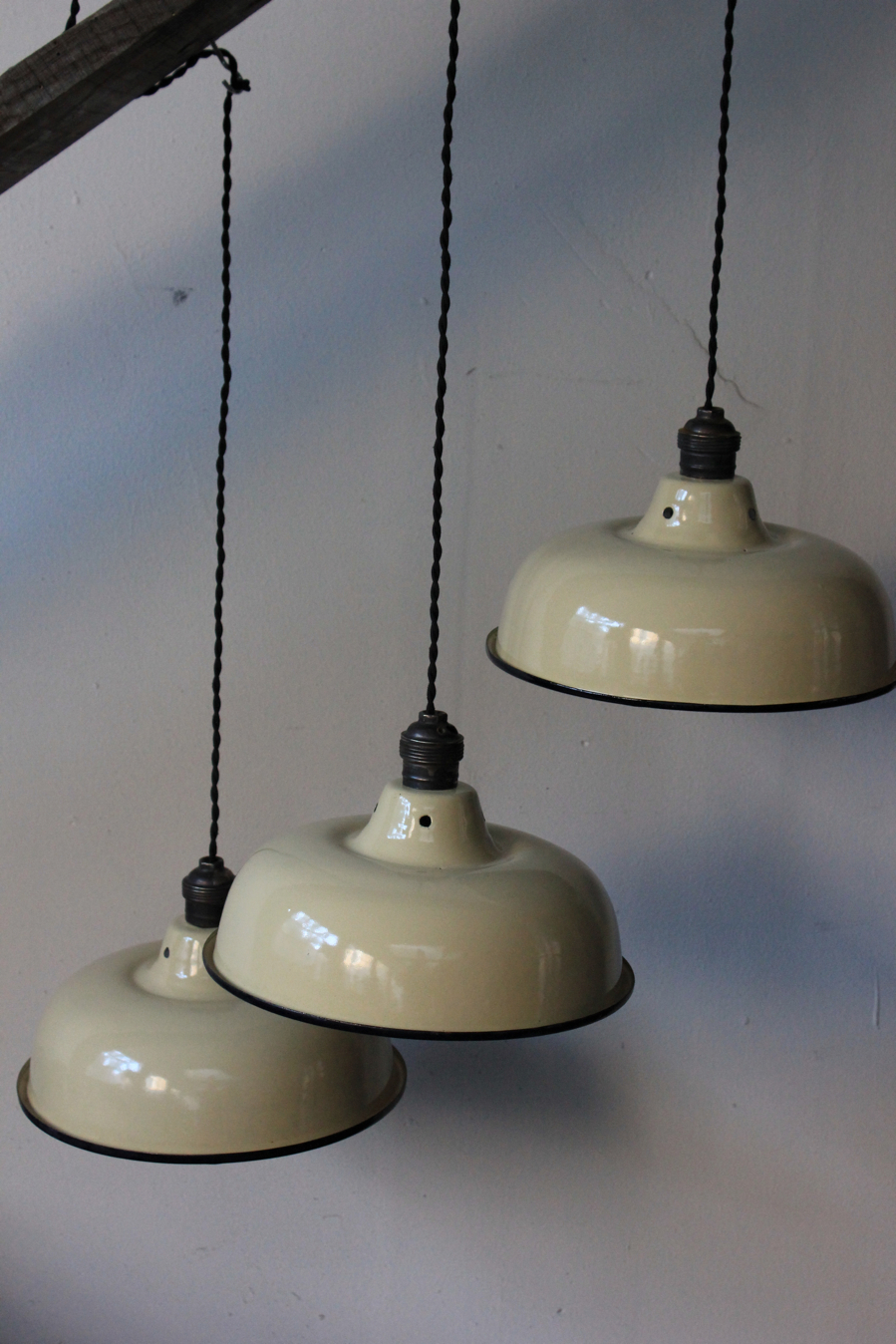 abat jour emaillee lampe industrielle blanc cassé – Image 2