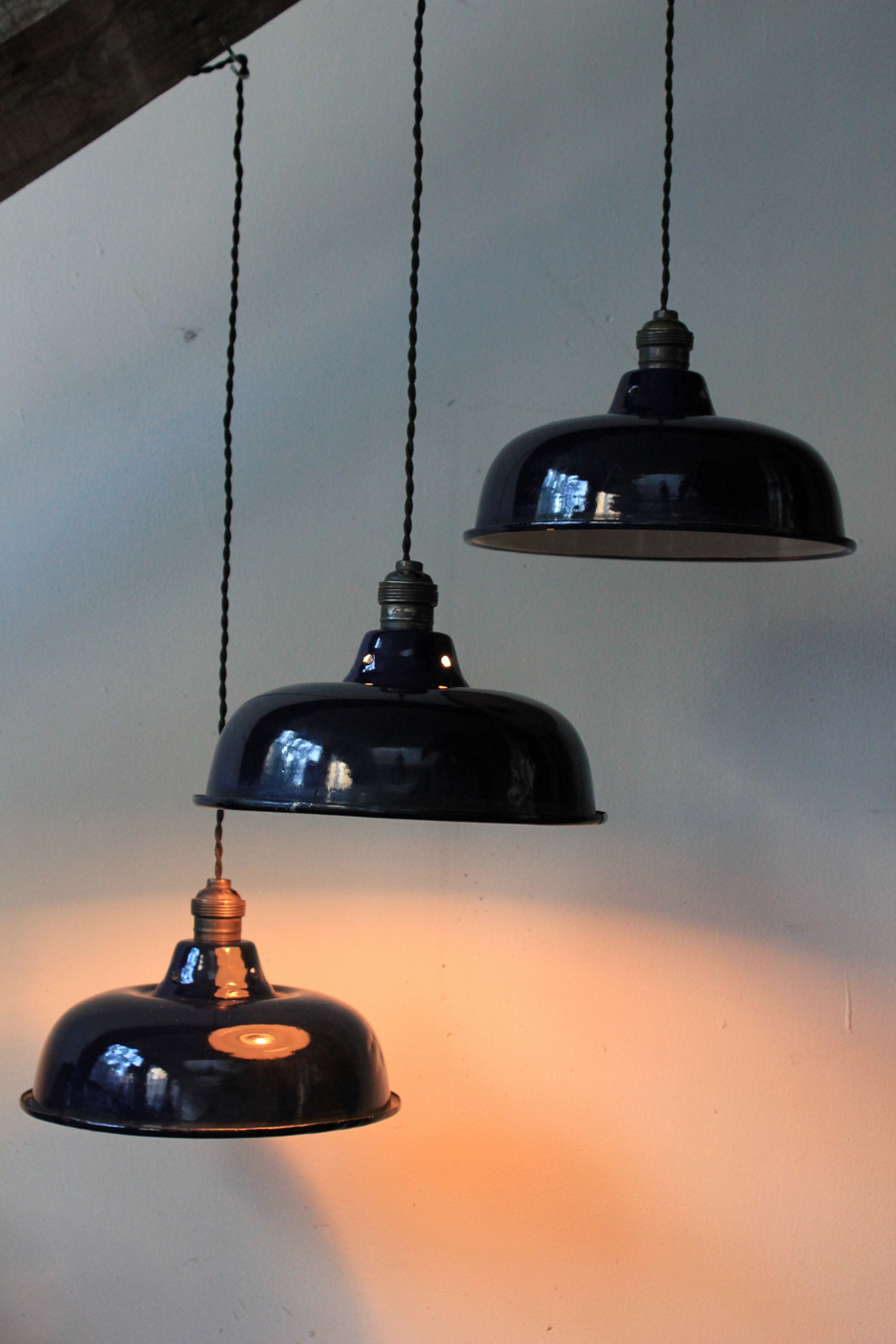 abat jour emaillee lampe industrielle bleu nuit – Image 4