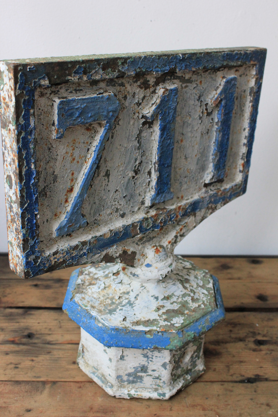 borne kilometrique en fonte superbe patine – Image 7