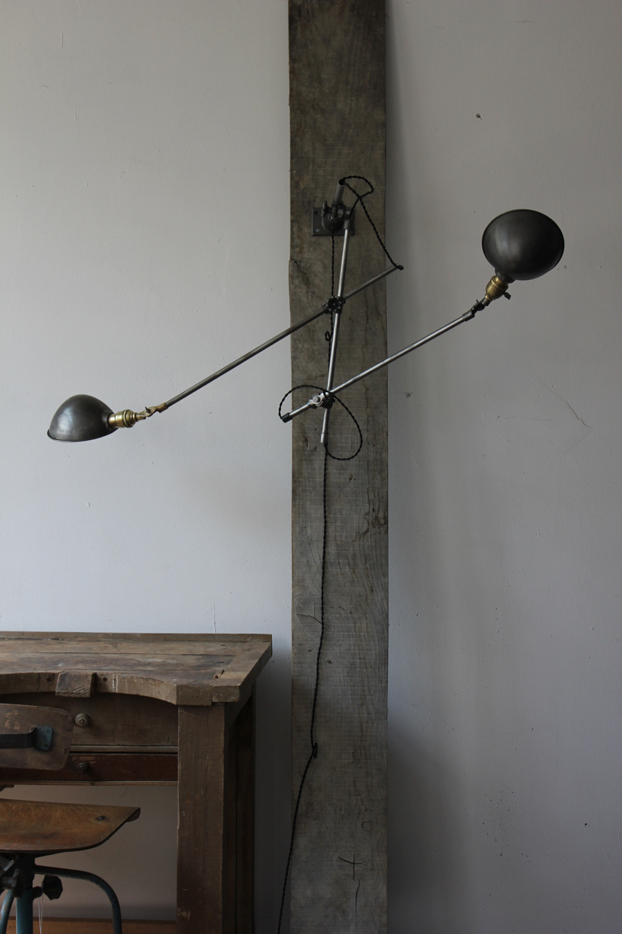 Rare Lampe O.C. White Industrielle fixation murale double applique la lampe de reference a new york dans les loft – Image 3