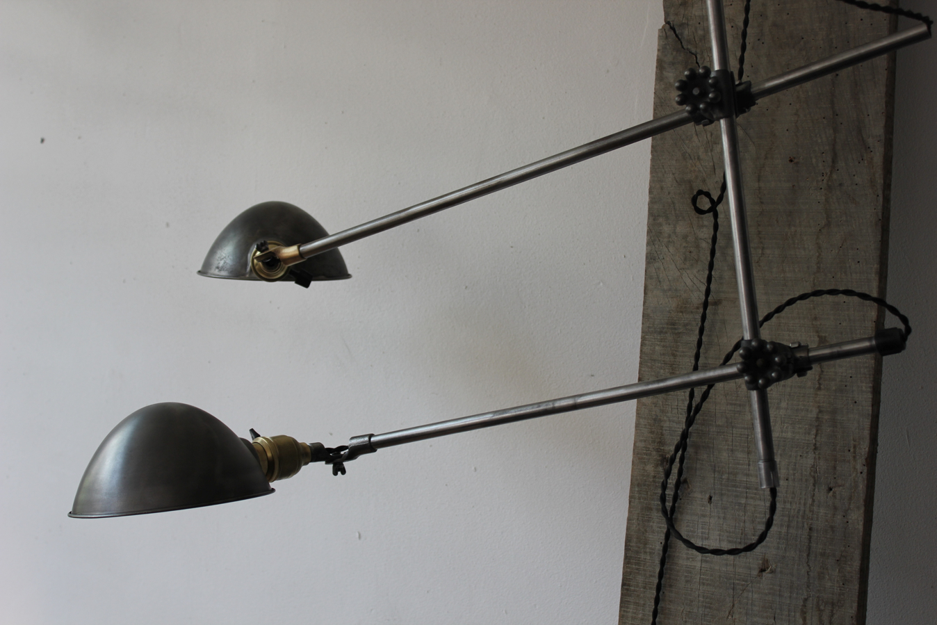 Rare Lampe O.C. White Industrielle fixation murale double applique la lampe de reference a new york dans les loft – Image 15