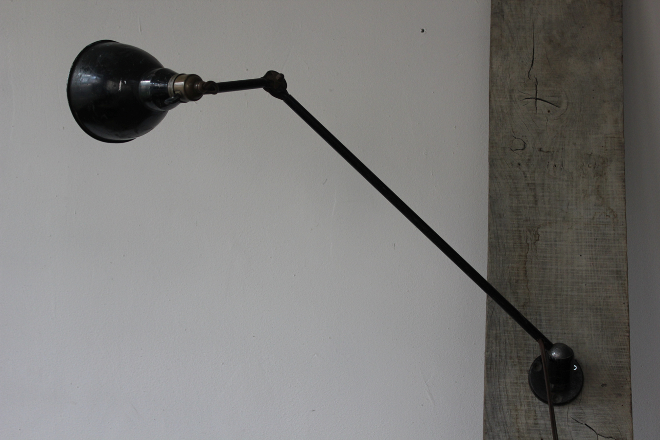 Ancienne lampe applique industrielle mazda dans sont jus – Image 9