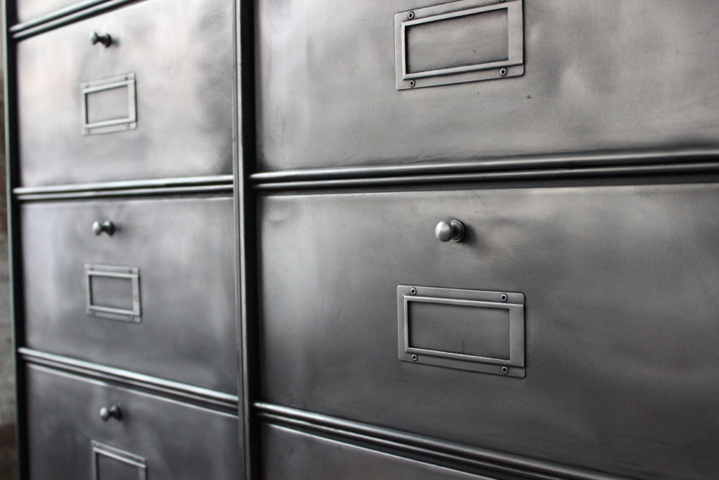 ancien grand meuble 20 casiers industriel a clapet Roneo 50/60 – Image 6