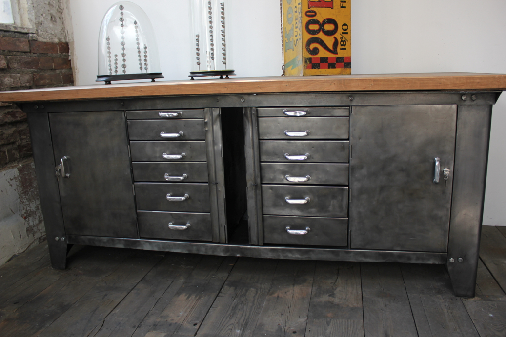 exeptionnel grand etabli industriel biguet atelier Renault – Image 2