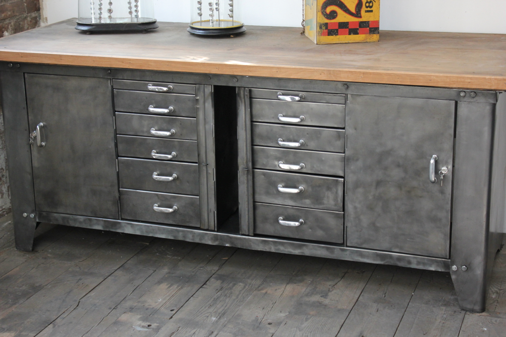 exeptionnel grand etabli industriel biguet atelier Renault – Image 5