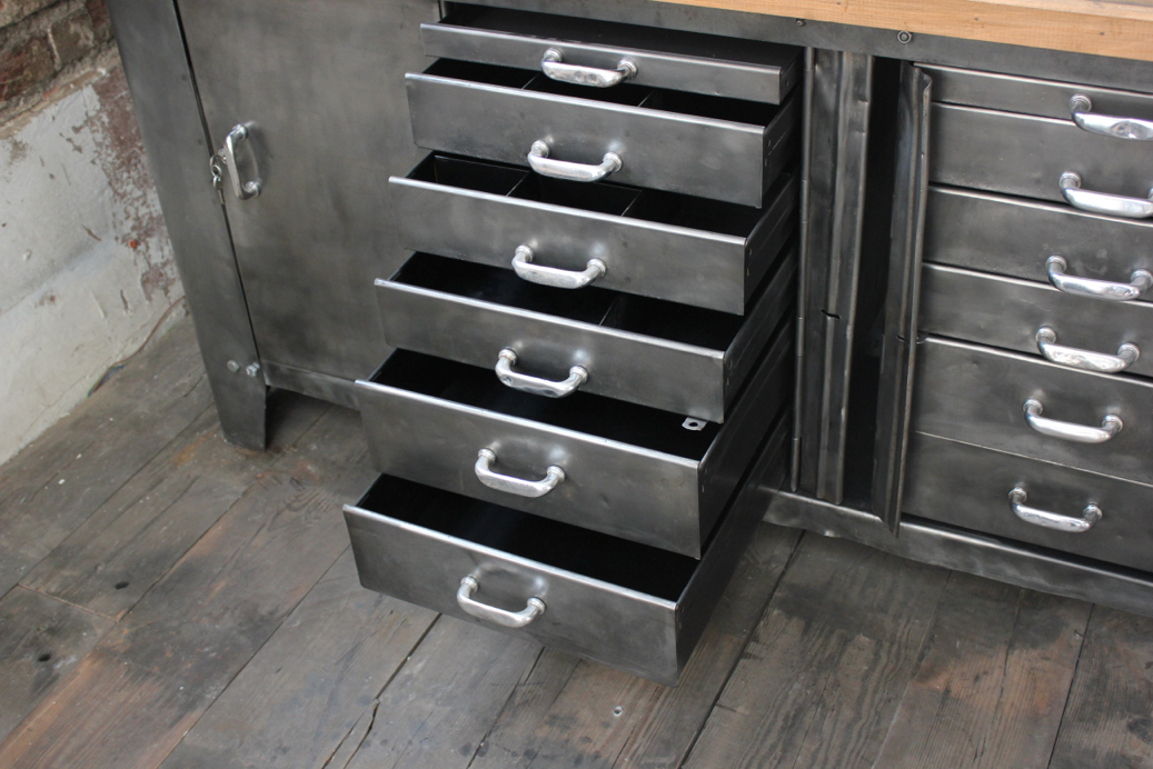 exeptionnel grand etabli industriel biguet atelier Renault – Image 13