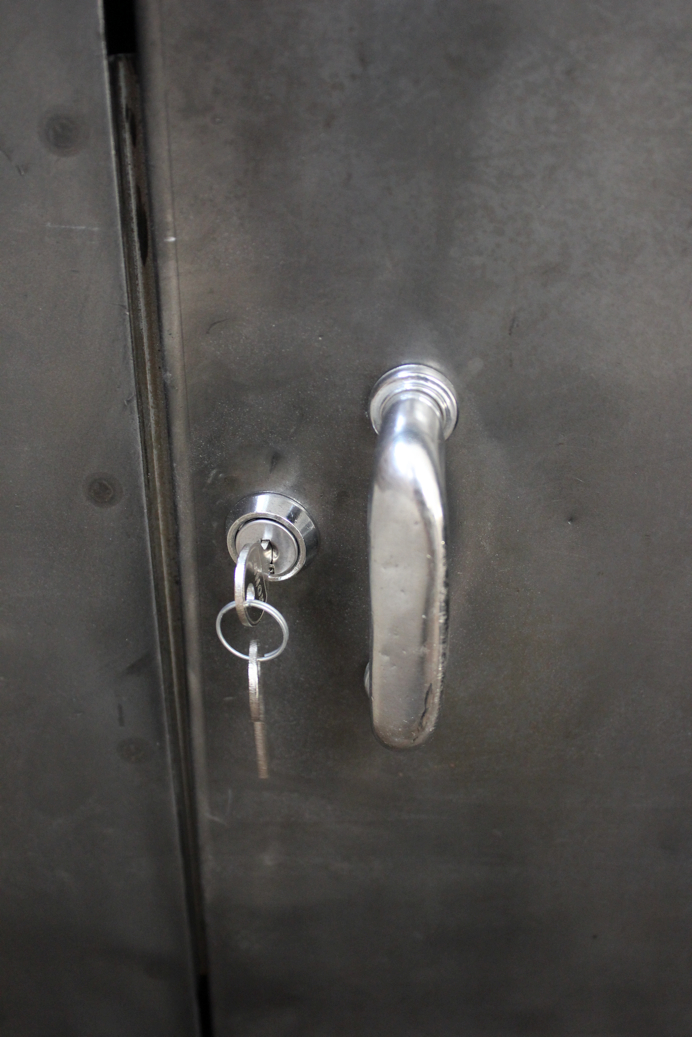 exeptionnel grand etabli industriel biguet atelier Renault – Image 15