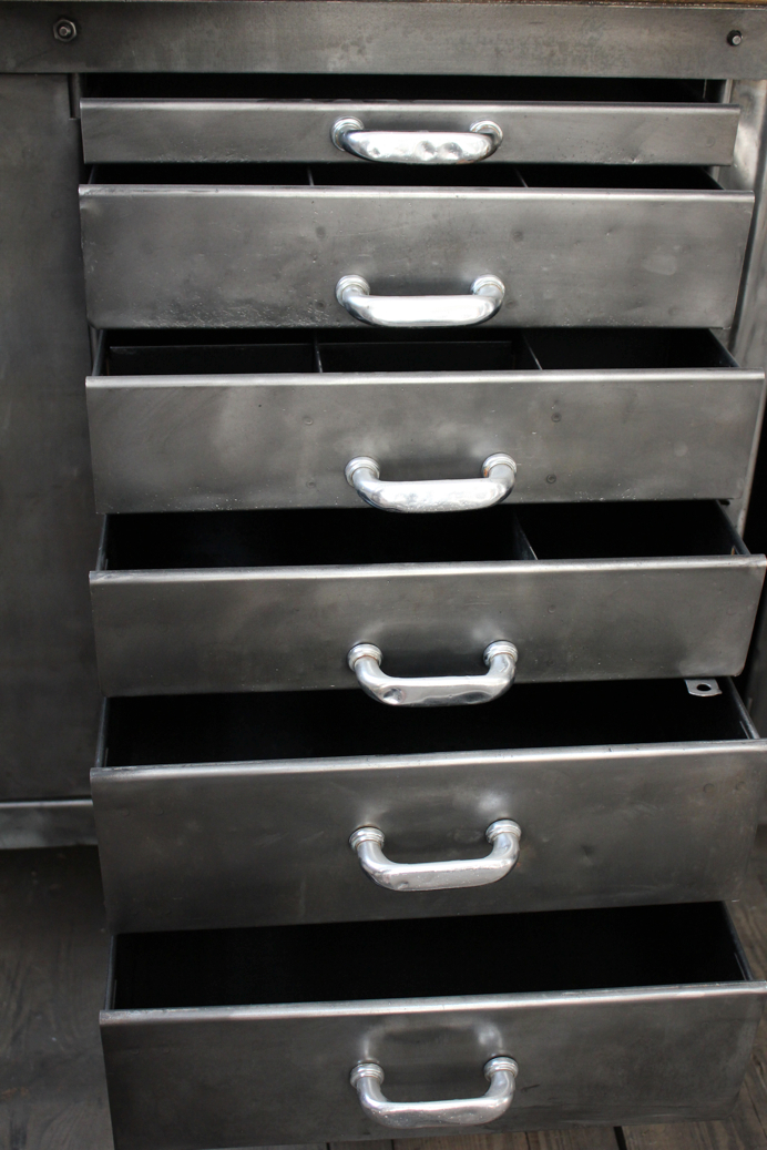 exeptionnel grand etabli industriel biguet atelier Renault – Image 16