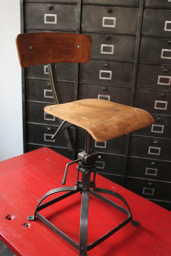 chaise atelier industrielle Bienaise metal et bois – Image 3