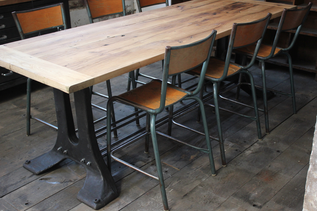 grande table industrielle plateau chene massif pietement fonte – Image 3