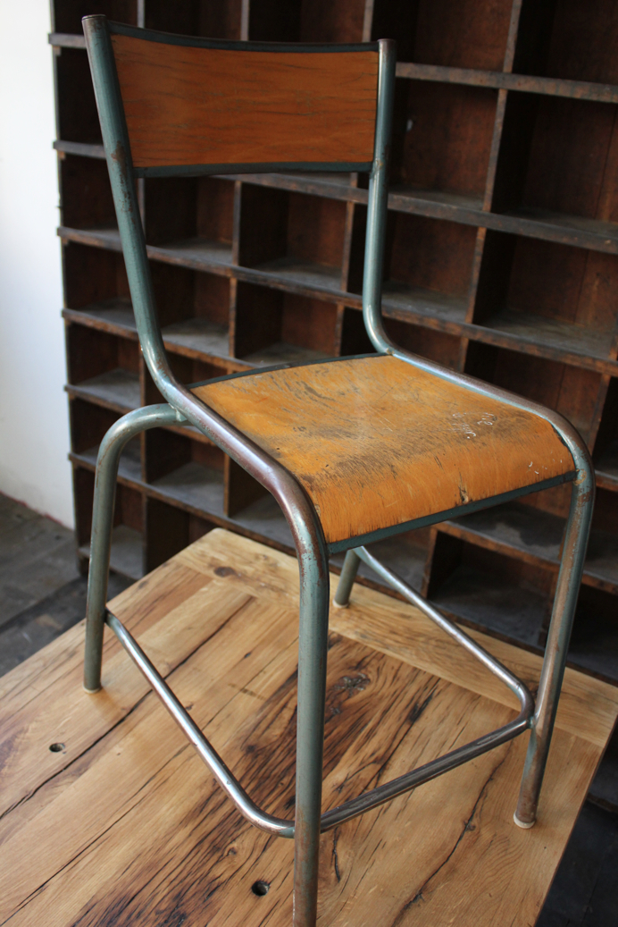 serie de 6 - ancienne Chaise haute d'ecole, laboratoire de biologie tarif pour les 6 chaises – Image 7