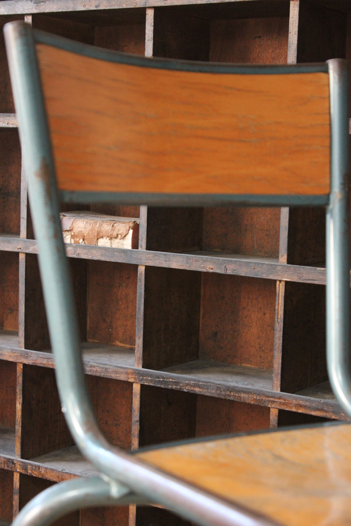 serie de 6 - ancienne Chaise haute d'ecole, laboratoire de biologie tarif pour les 6 chaises – Image 8