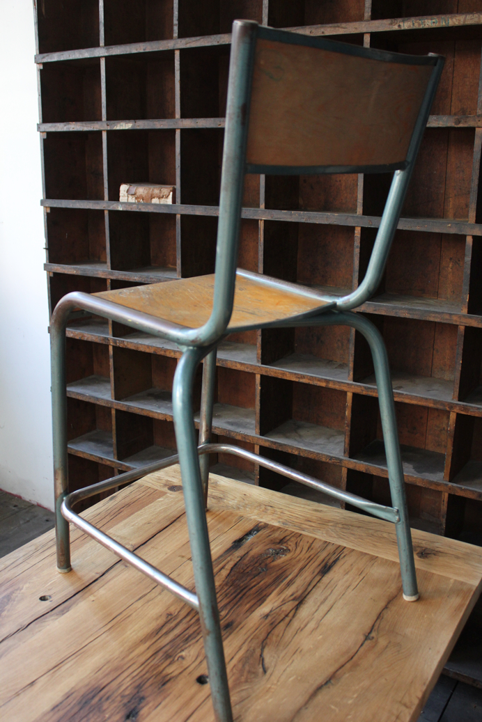 serie de 6 - ancienne Chaise haute d'ecole, laboratoire de biologie tarif pour les 6 chaises – Image 10