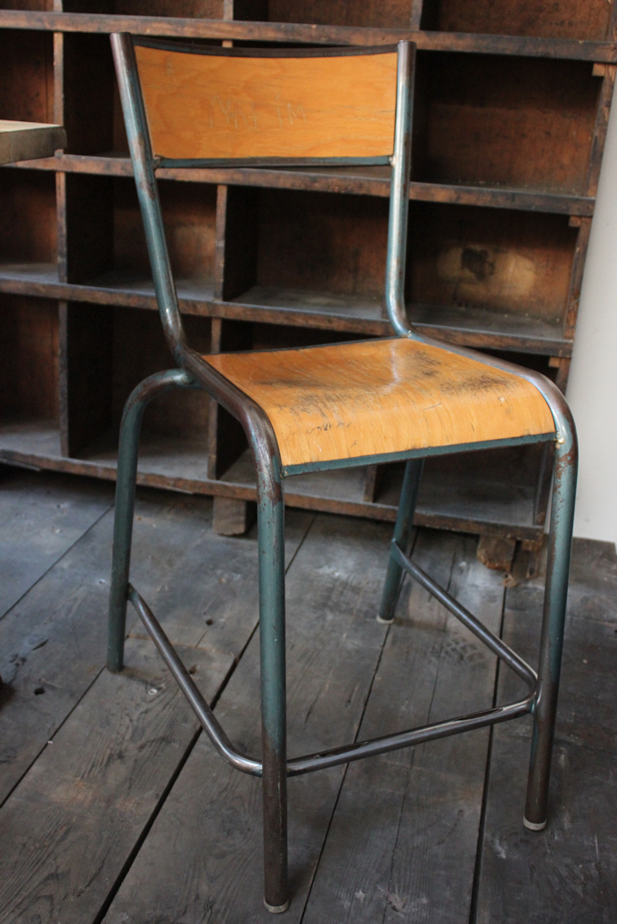 serie de 6 - ancienne Chaise haute d'ecole, laboratoire de biologie tarif pour les 6 chaises – Image 2