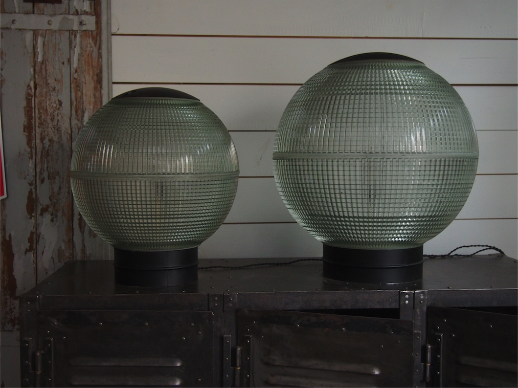 grande lampe a poser globe holophane 50 cm – Image 9