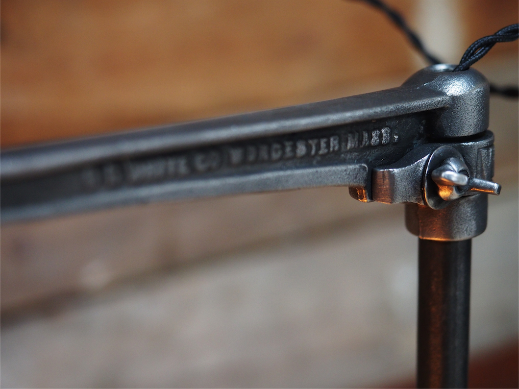 Rare Lampe O.C. White Industrielle fixation etau la lampe de reference a new york dans les loft – Image 13