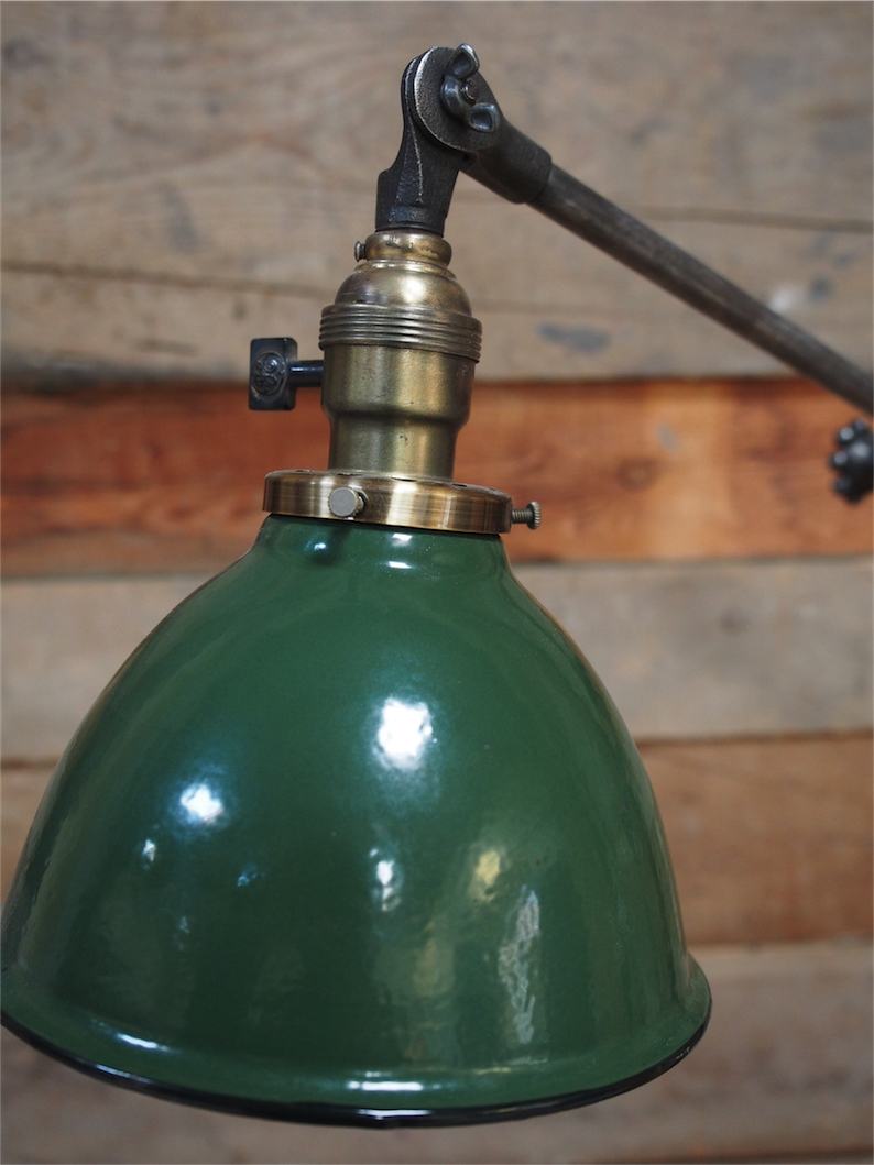 Rare Lampe de bureau O.C. White Industrielle socle fonte la lampe de reference a new york dans les loft – Image 6