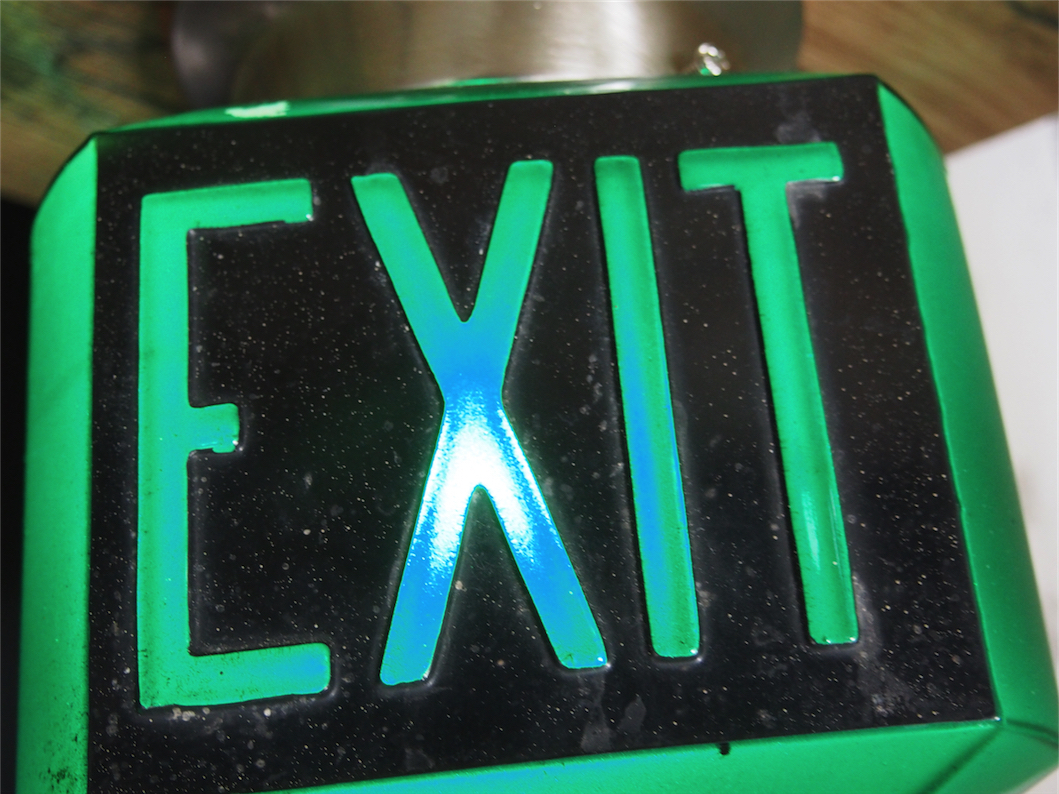 rare Lampe verte exit USA 3 faces socle metal – Image 9