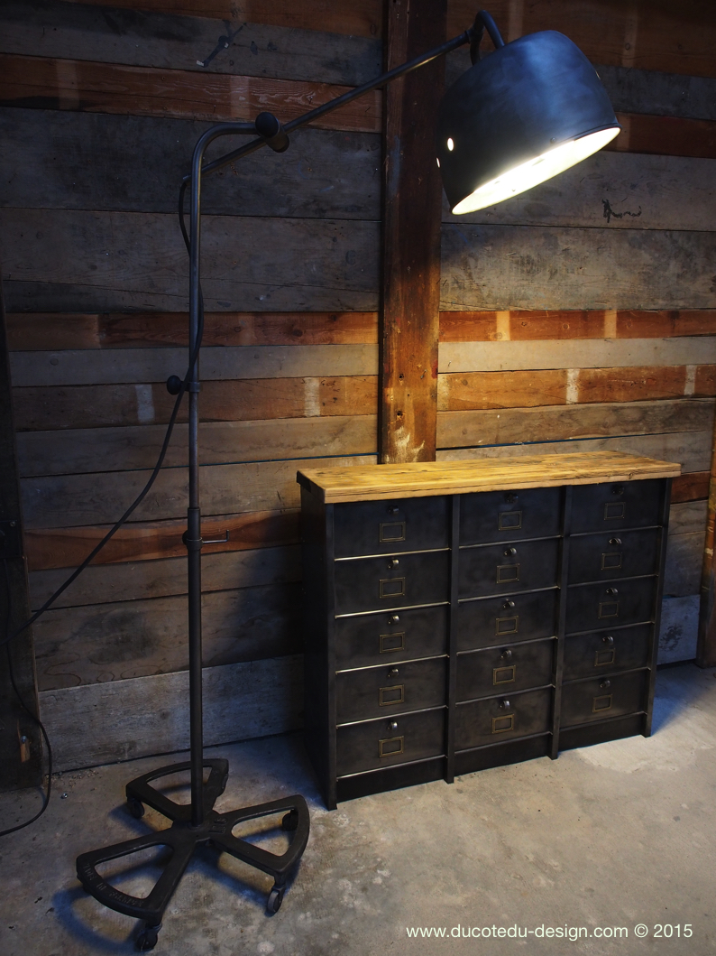 ancien grand meuble 15 casiers industriel strafor plateauchene massif – Image 6