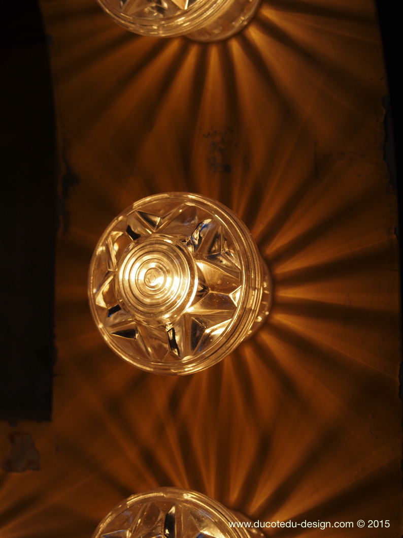 tres grande lettre E d'ancienne enseigne lumineuse façon fete foraine – Image 10