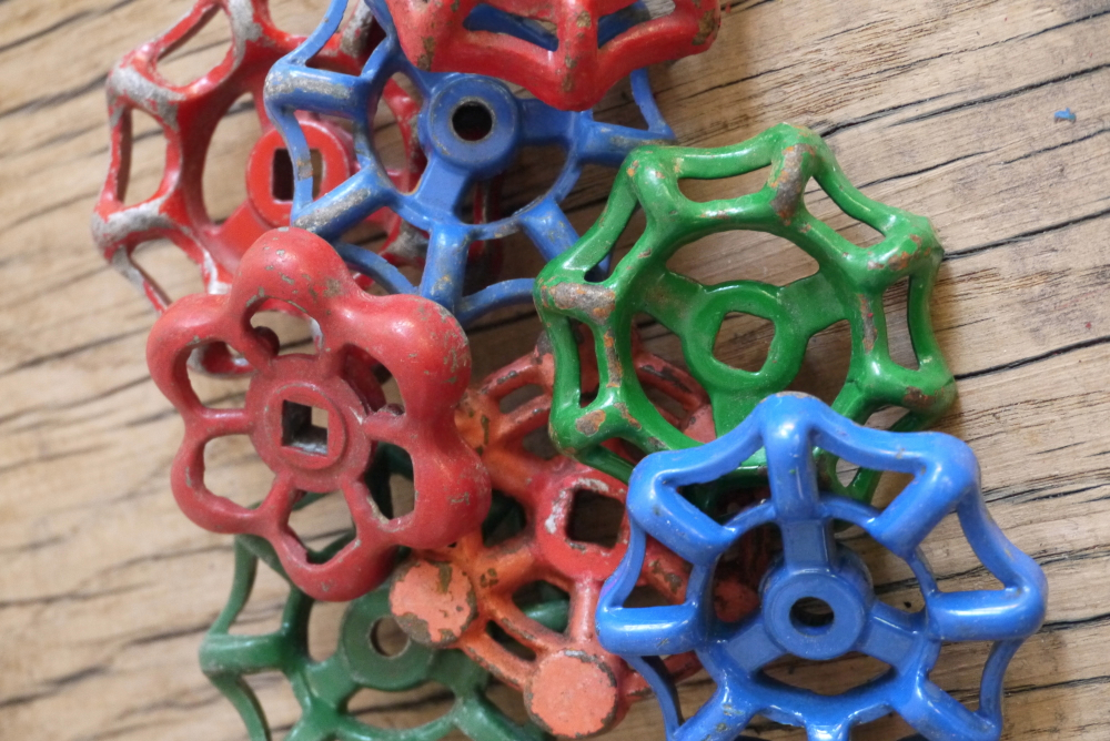 Lot d'anciennes vannes d'usine, ideal en bouton de tiroir indus – Image 4